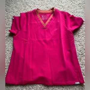 Figs ultra rose pink orange slim scrub top women’s size Large 2 pocket